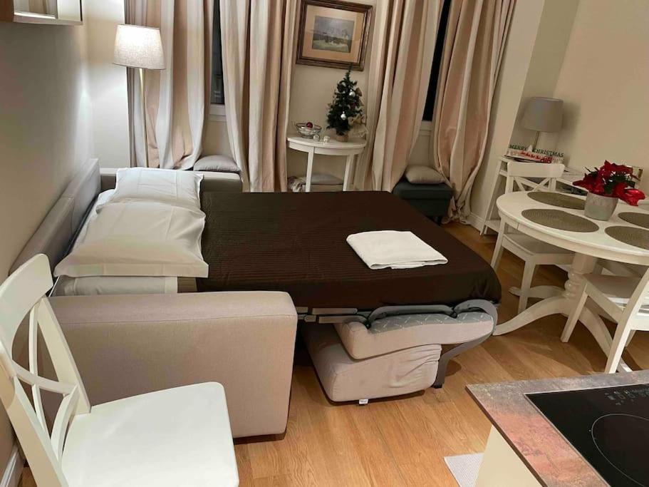 Cozy Santa Maria Novella Uffizi Duomo 2Beds-2Baths Lägenhet Florens Exteriör bild