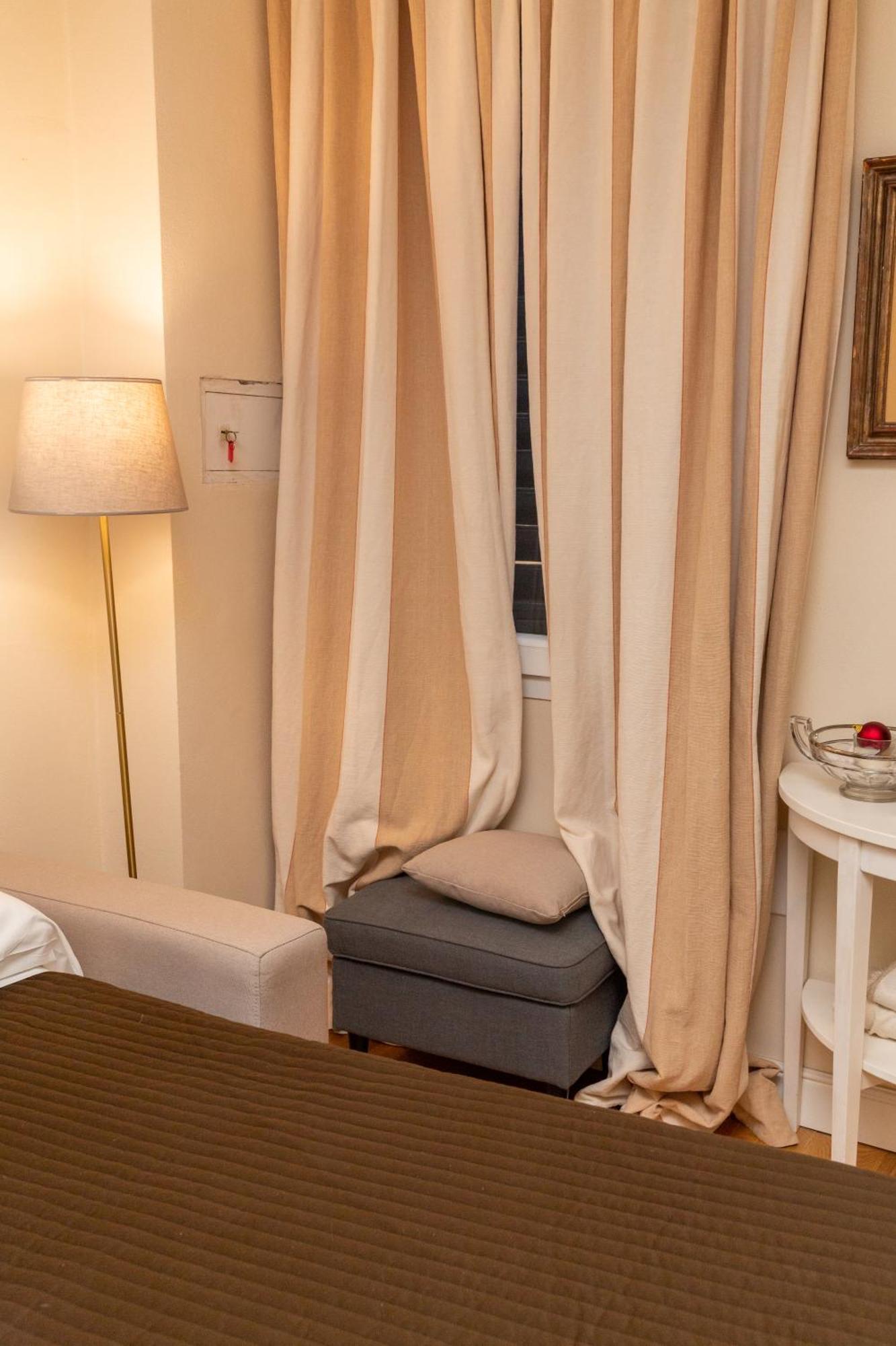 Cozy Santa Maria Novella Uffizi Duomo 2Beds-2Baths Lägenhet Florens Exteriör bild
