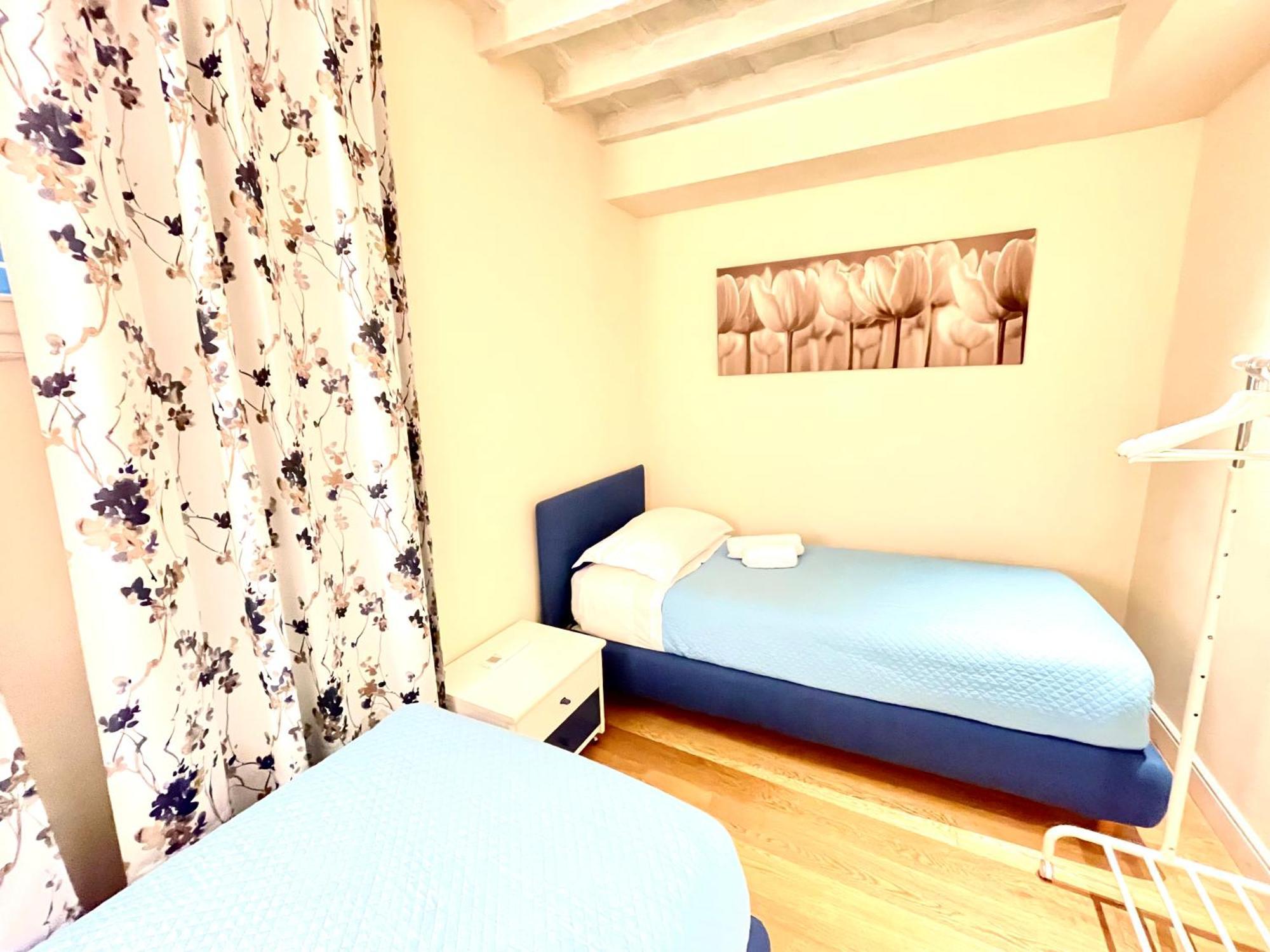 Cozy Santa Maria Novella Uffizi Duomo 2Beds-2Baths Lägenhet Florens Exteriör bild